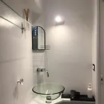 Alberta Apartment *
